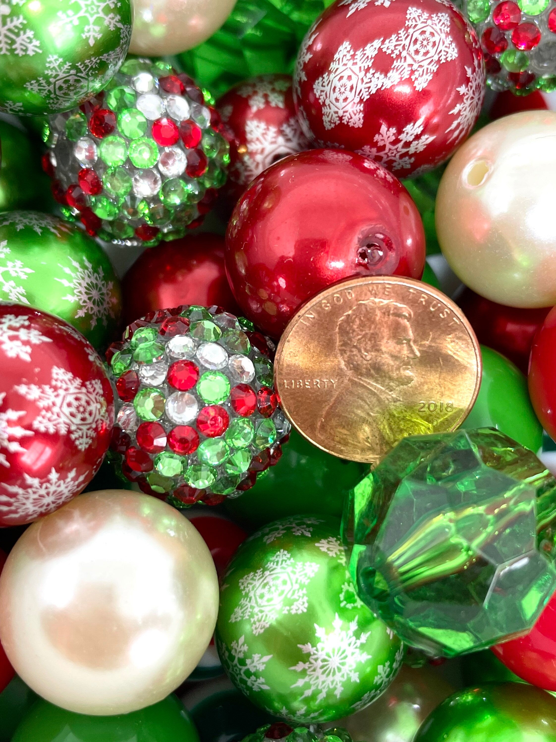 Beautiful Christmas Chunky Bead Mix 20mm, Garland and Jewelry Craft Essentials