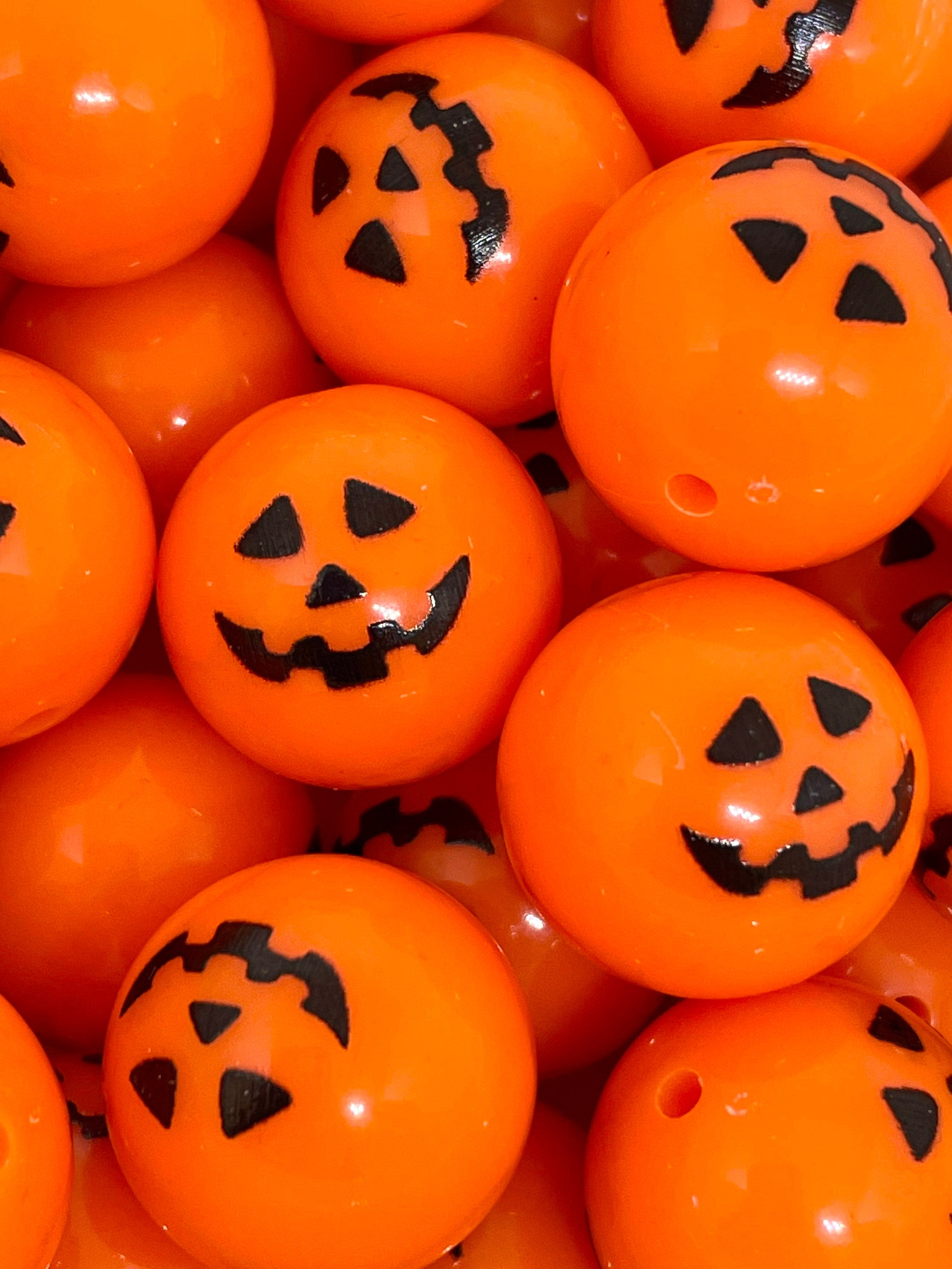 Chunky Halloween Beads, Jack O Lantern Beads, Pumpkin Beads, Jack-O-Lantern Charm, Pumpkin Charm, Halloween Jewelry, Goth Beads