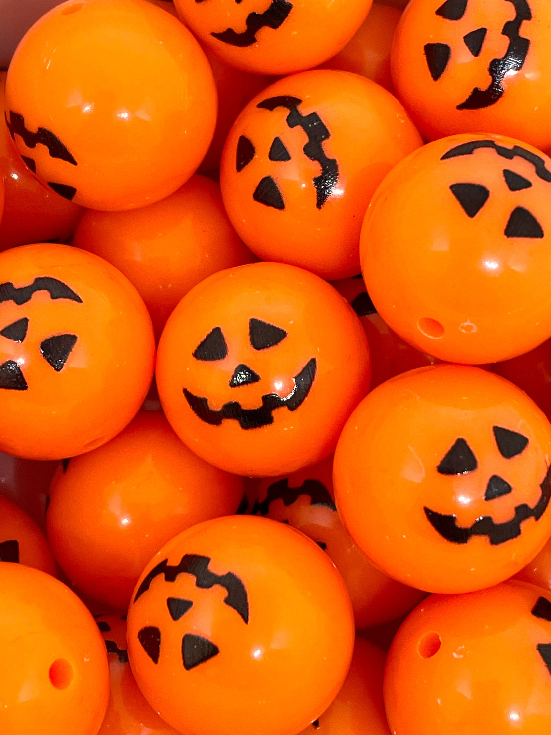 Chunky Halloween Beads, Jack O Lantern Beads, Pumpkin Beads, Jack-O-Lantern Charm, Pumpkin Charm, Halloween Jewelry, Goth Beads