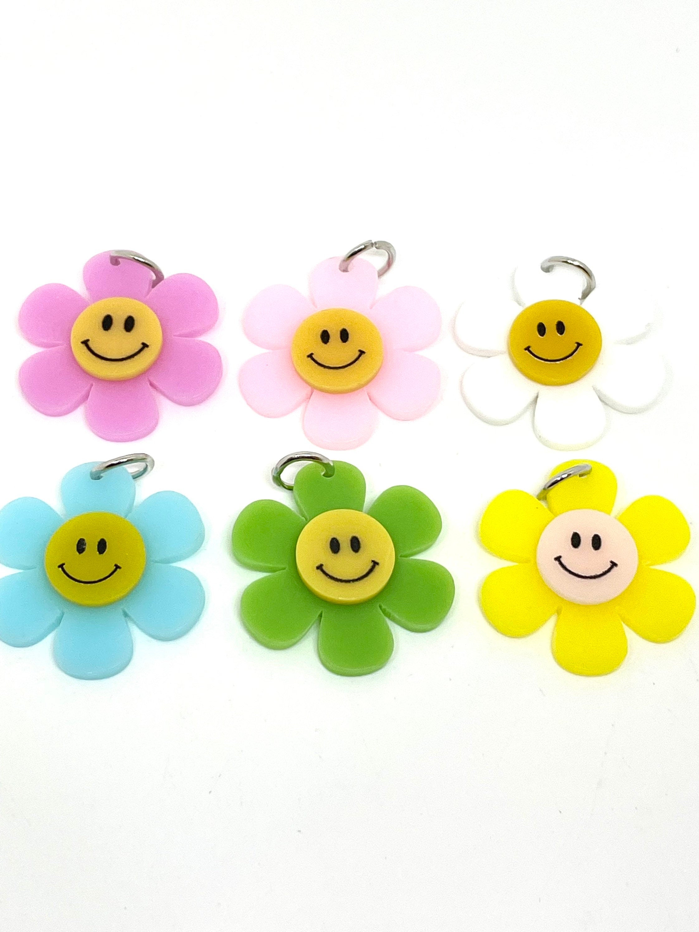 SMOL Happy Face Daisy Charms, Pendants, Flower Pendants for Necklace, Jewelry Making