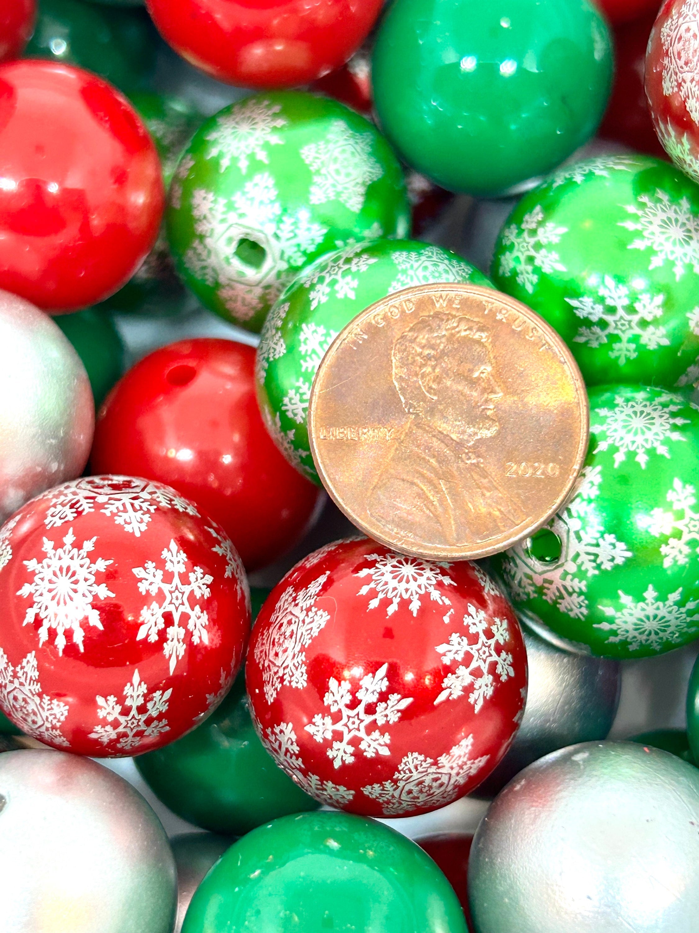 Chunky Christmas Bead Mix - Festive Green & Red, Snowflakes, Pearls, 20mm