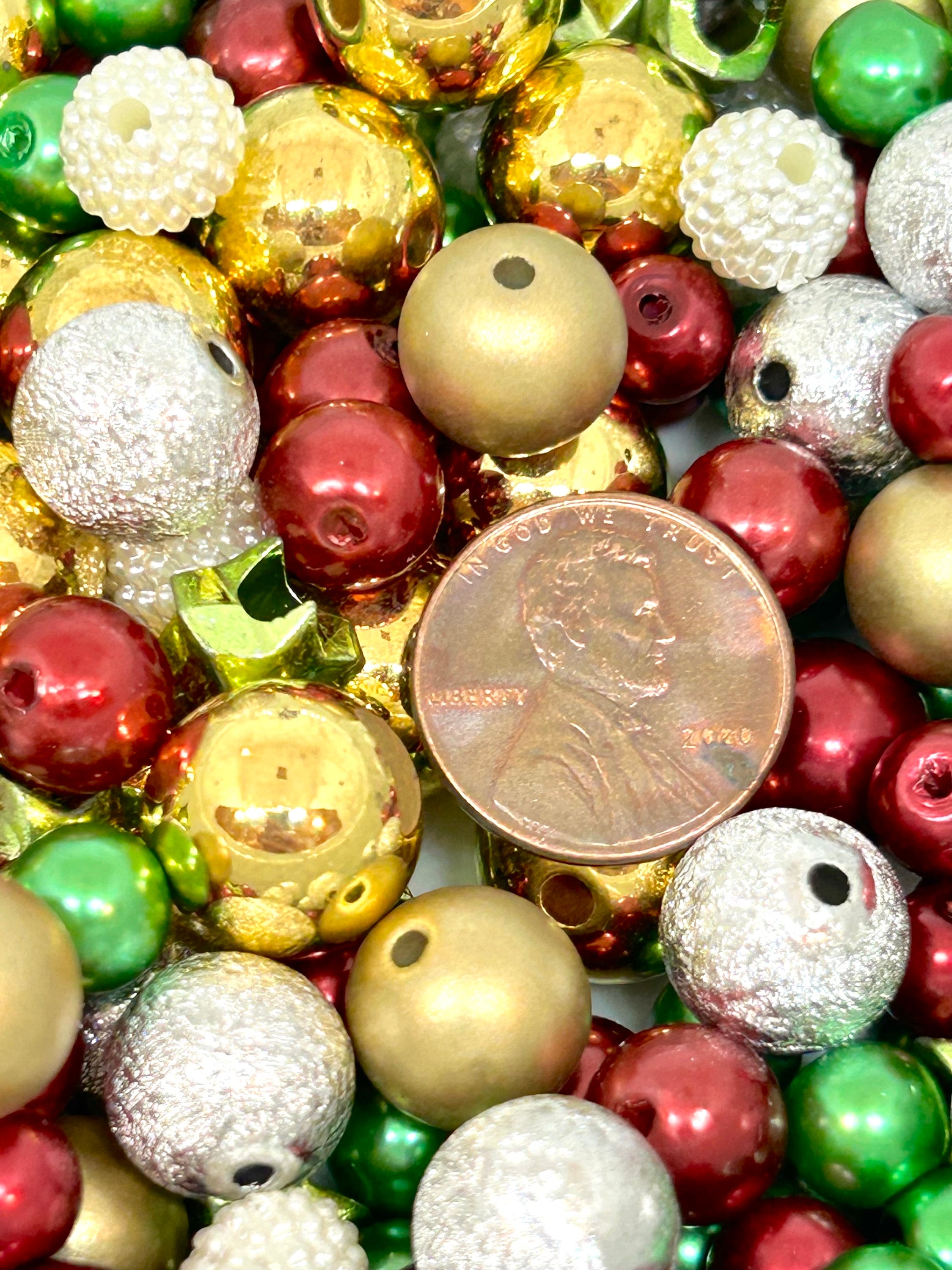 Yuletide Sparkle: Classic Christmas Bead Blend