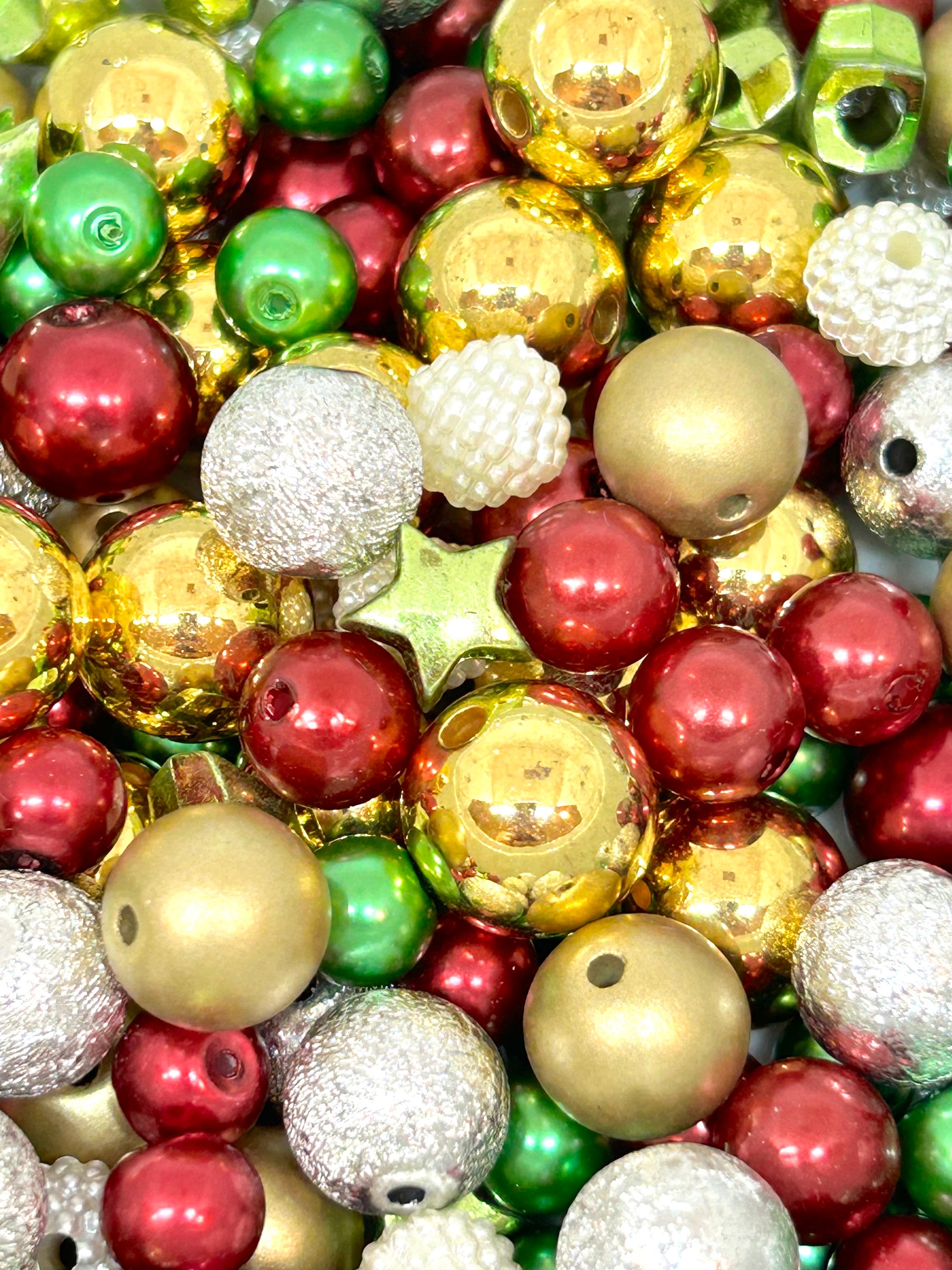 Yuletide Sparkle: Classic Christmas Bead Blend